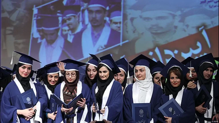 زنان ایرانی در جشن فارغ التحصیلی